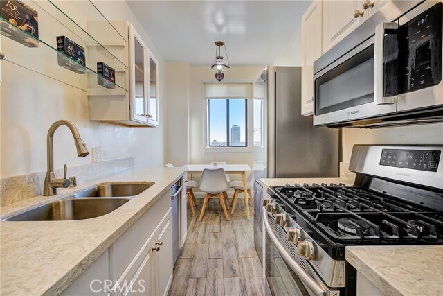 Building Photo - 315 W 3rd St