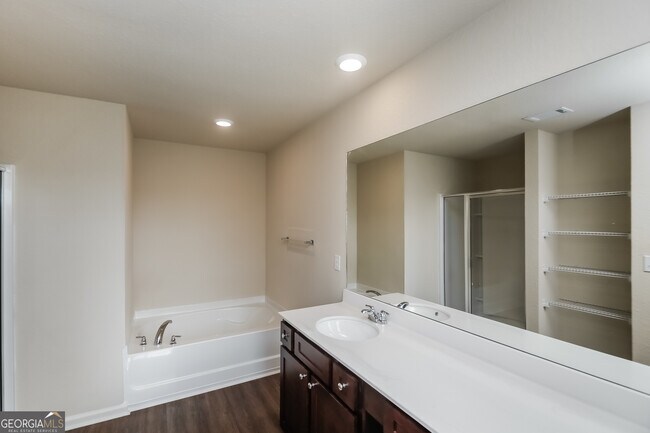 Building Photo - 342 Augusta Woods Dr