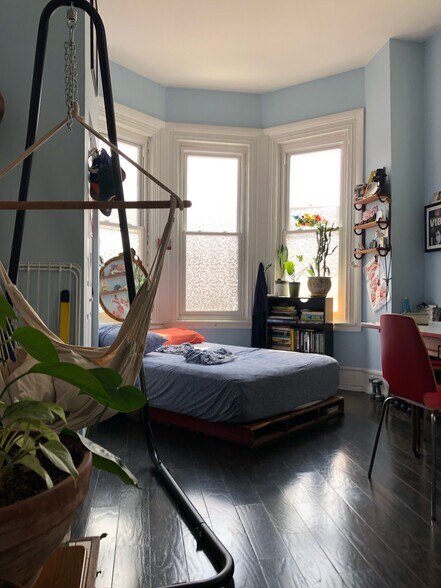 Building Photo - 751 S 22nd St