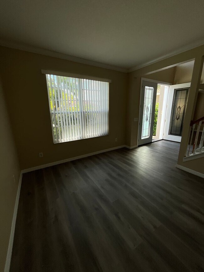 Building Photo - Beautiful Corner Lot