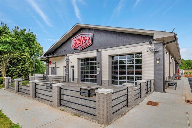 Building Photo - 3842 Memphis Dr