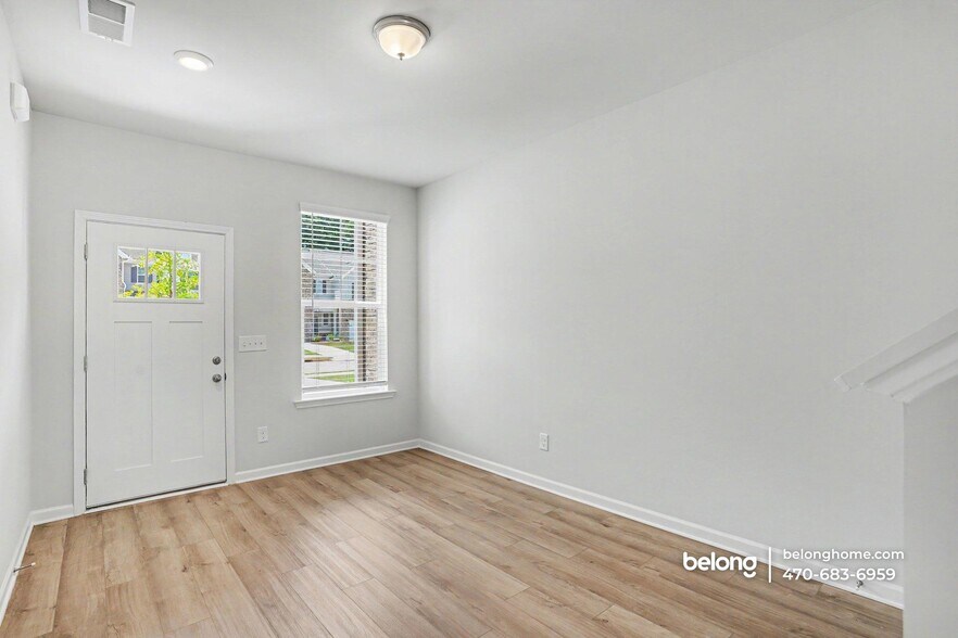 Building Photo - 348 Navigator Ln