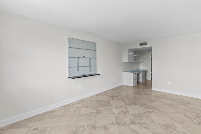 Building Photo - 2801 NE 183rd St