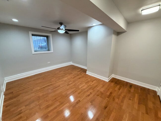 Building Photo - 2700 N Ridgeway Ave