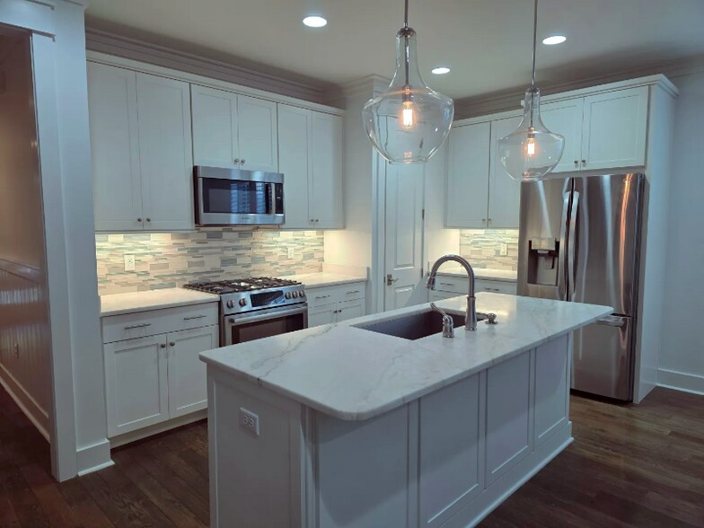 Building Photo - 309 Jack Knife Drive