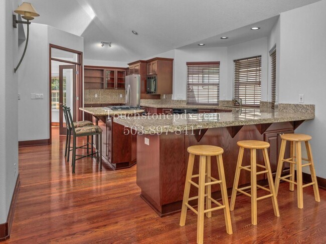 Building Photo - 6254 SW Burlingame Ave
