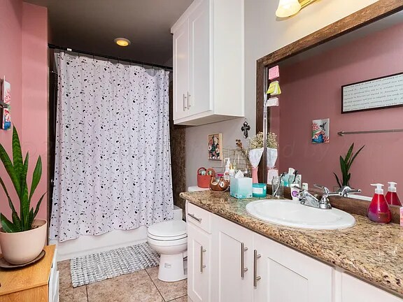 Building Photo - 7304 City View Dr