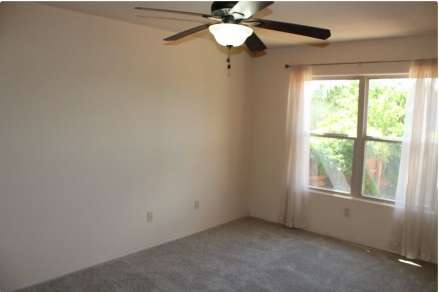 Building Photo - 4542 Camino Placitas