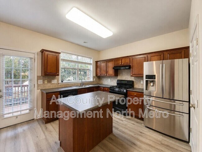 Building Photo - 1006 Whittington Way