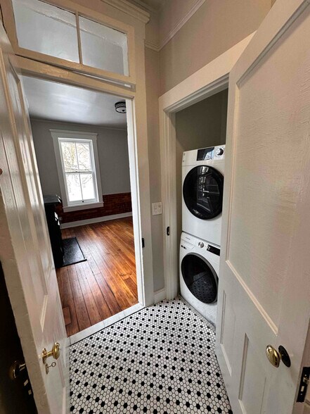 Building Photo - 1234 S 1st St