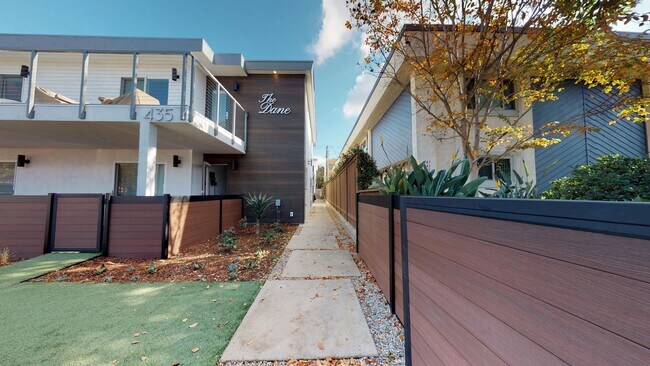 Interior Photo - The Dane