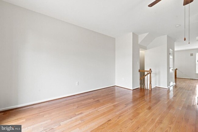 Building Photo - 6147 Early Autumn Dr