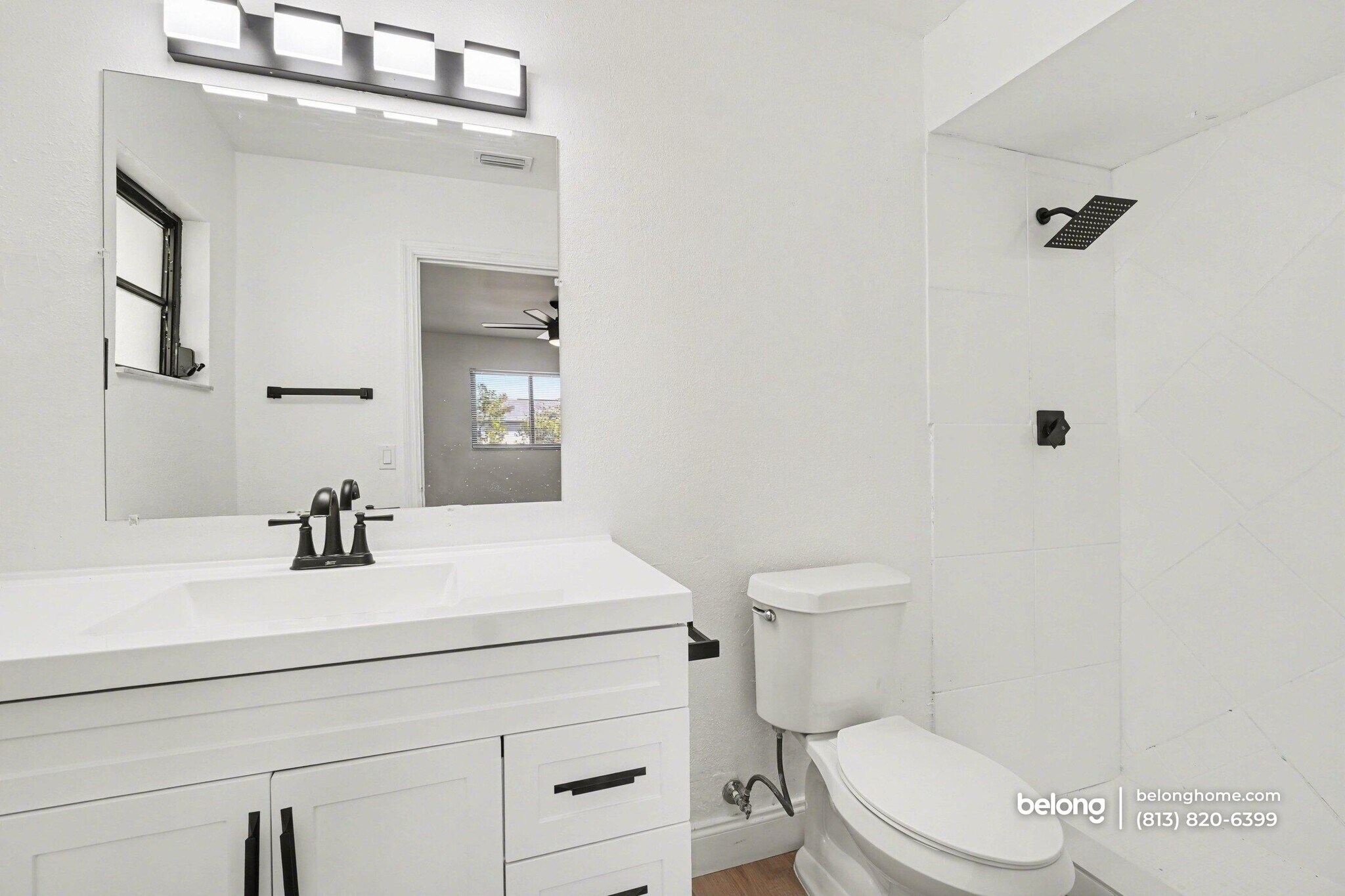 Building Photo - 2910 Country Club Blvd