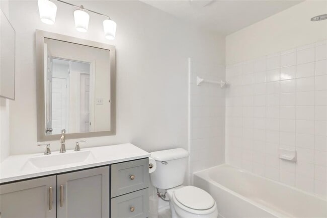 Building Photo - 17635 Olympic Park Ln
