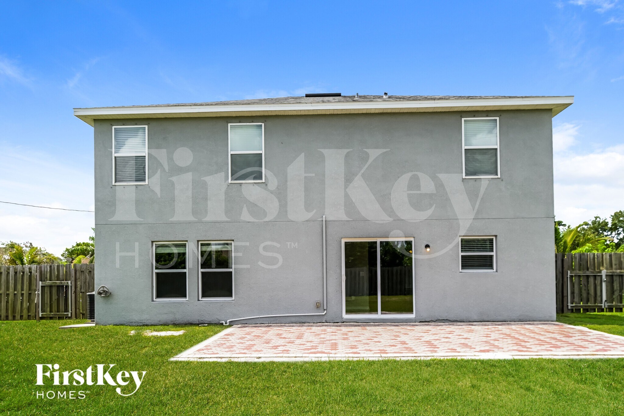 Building Photo - 123 SW 19th Terrace