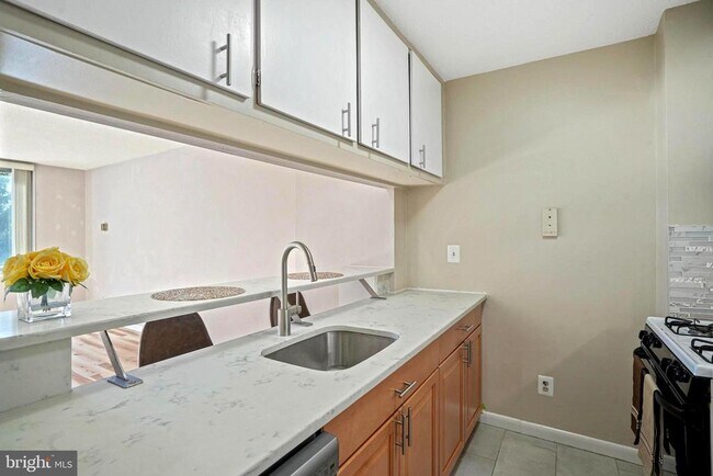 Building Photo - 11801 Rockville Pike