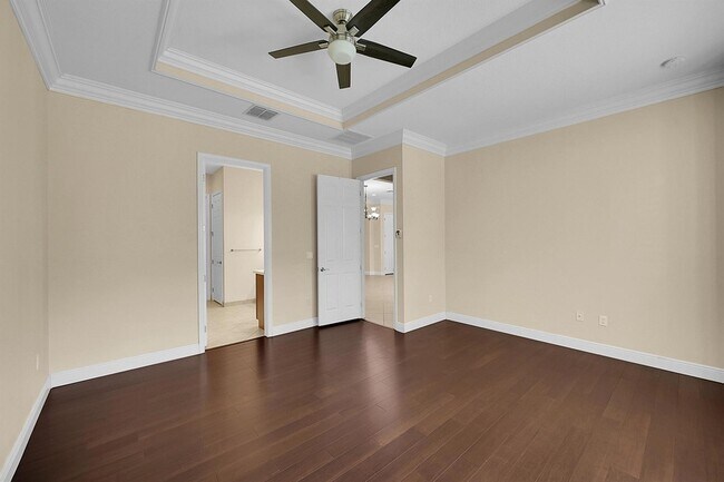 Building Photo - 2525 Vicara Court