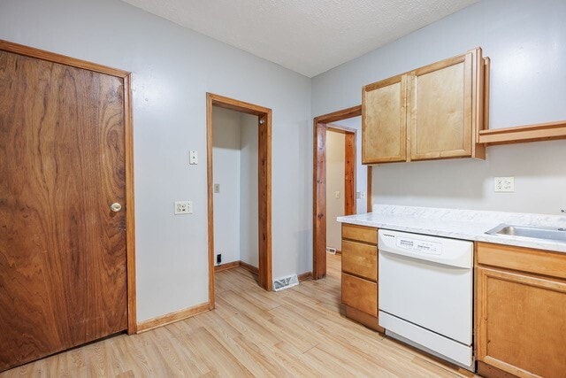 Building Photo - 12 Benton St