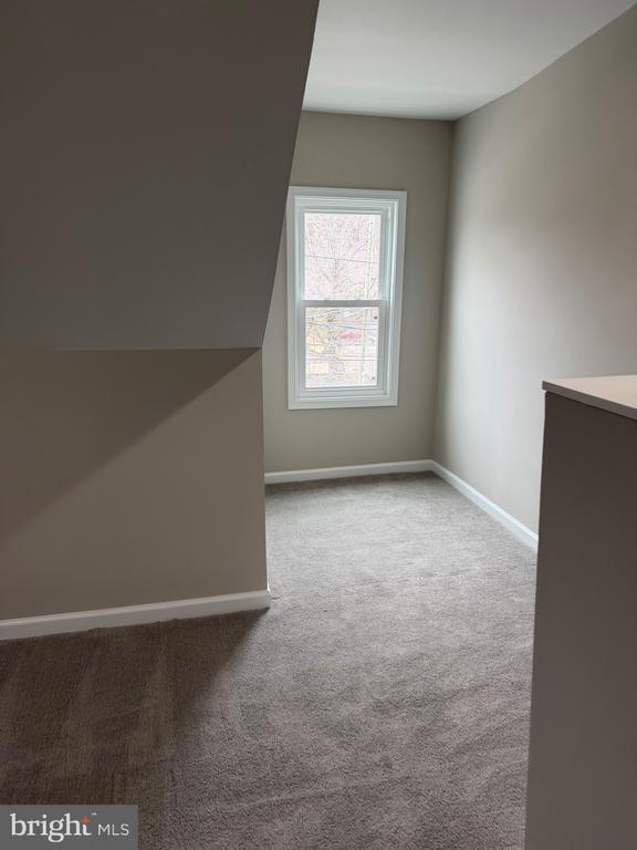 Building Photo - 224 E Main St