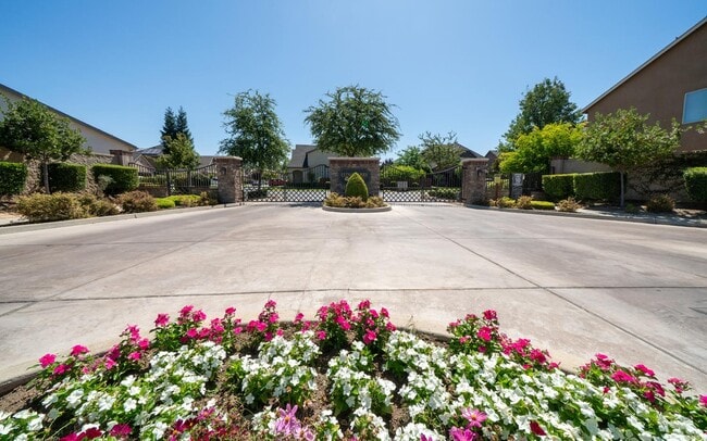 Building Photo - 6712 Lucas Dr