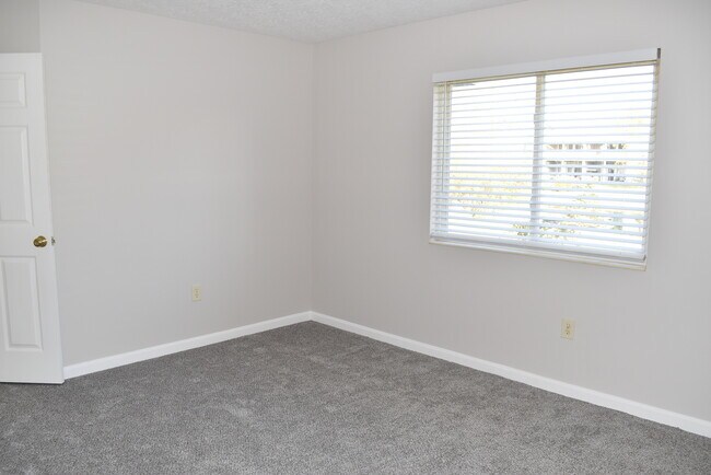 Building Photo - 5612 Baywatch Way