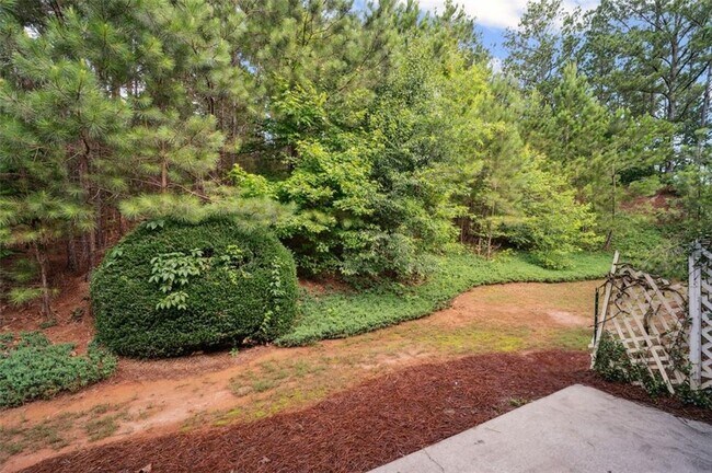 Building Photo - 14 Highoak Dr