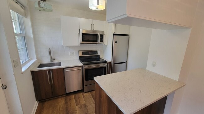 Building Photo - 2 Bed, 1 Bath Condo in Downtown Greenville...