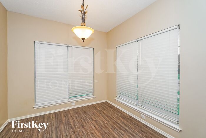 Building Photo - 2132 Montclair Ln
