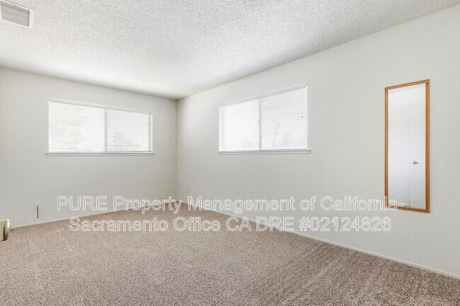 Building Photo - 1201 Rodeo Way