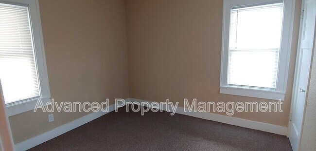 Building Photo - 3940 N 27th St