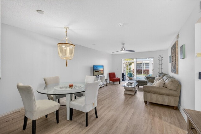 Building Photo - 2950 SE Ocean Blvd