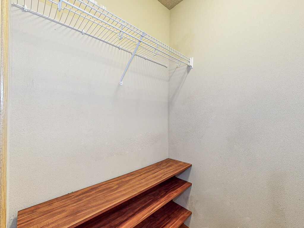 Closet/Pantry - 385 NE Sandalwood