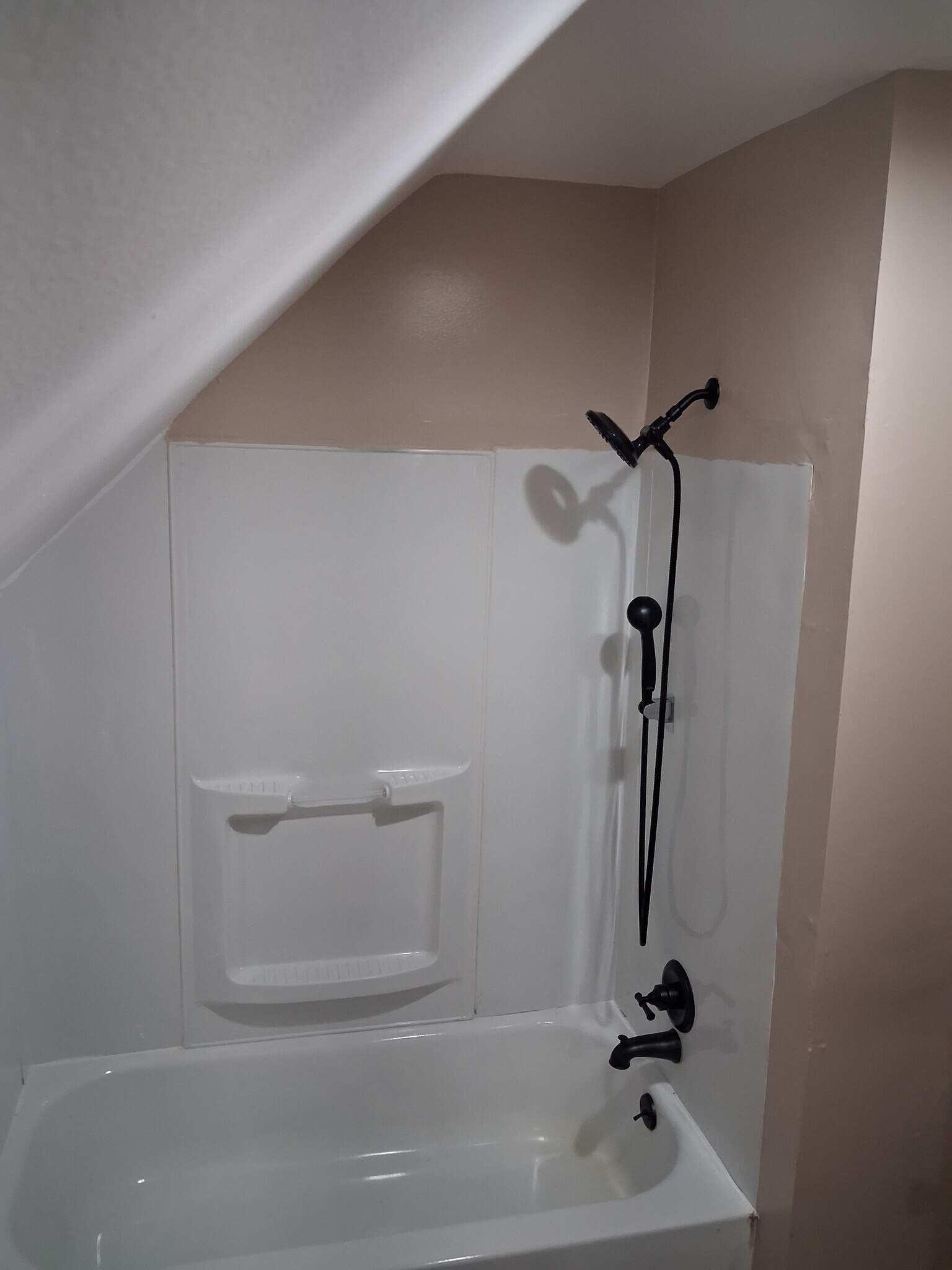 Bathroom - 19 Mahl Ave