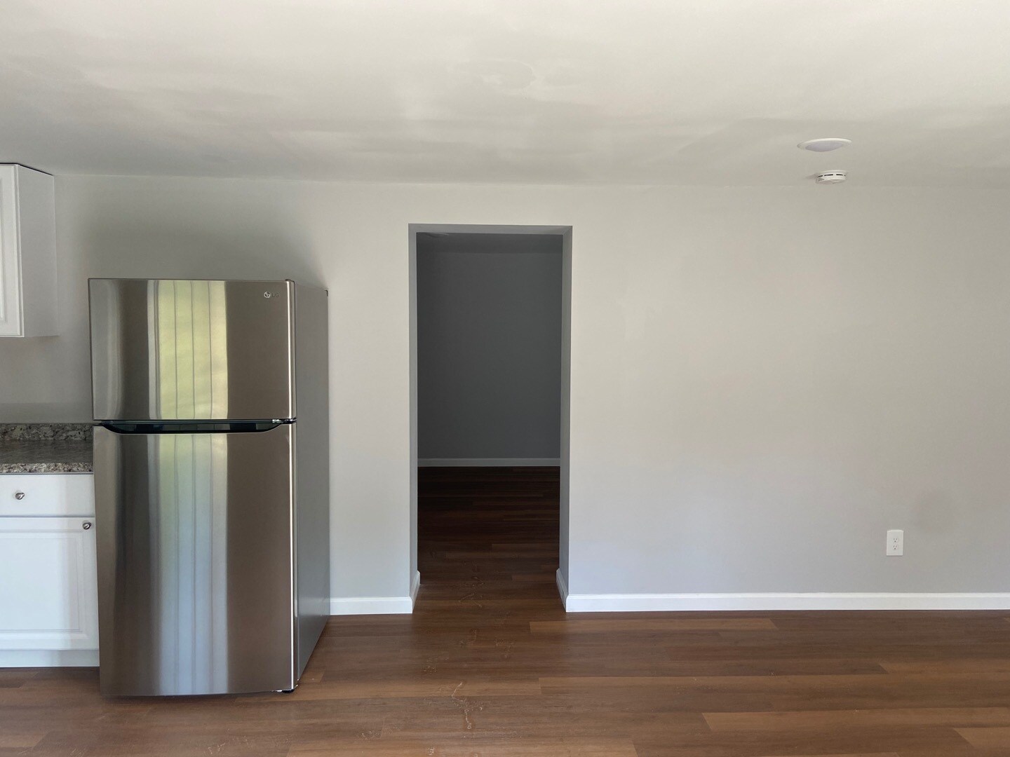 Building Photo - 4110 Garnet Dr