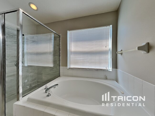 Building Photo - 3606 Heron Island Dr