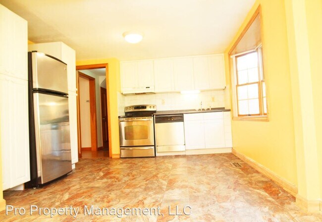 Building Photo - 3 br, 1 bath House - 14 Lynn Circle