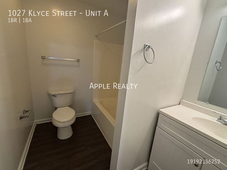 Building Photo - 1027 Klyce St