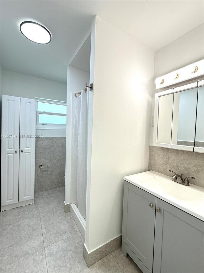 Building Photo - 10040 SW 198th St