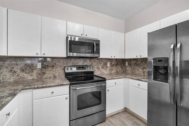 Building Photo - 4361 SW 160th Ave