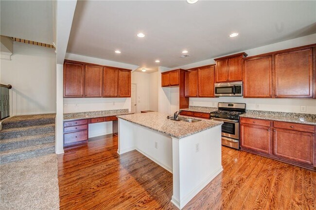 Building Photo - 129 Stonewood Creek Ct