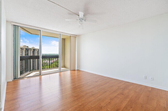 Building Photo - 2400 Presidential Way