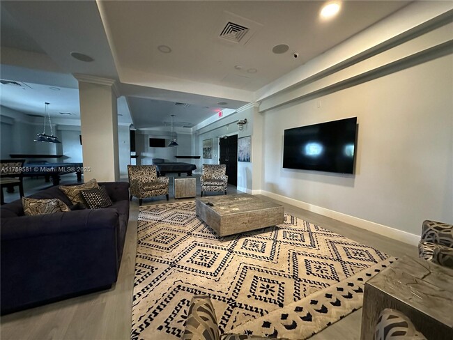 Building Photo - 2501 S Ocean Dr