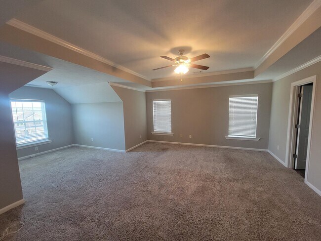 Building Photo - 1733 Ethan Way