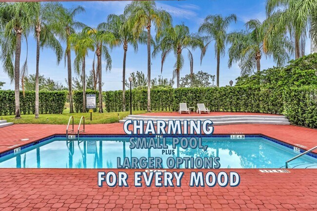 Building Photo - 2811 N Oakland Forest Dr