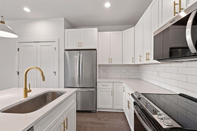 Building Photo - 5618 Obrien Ave