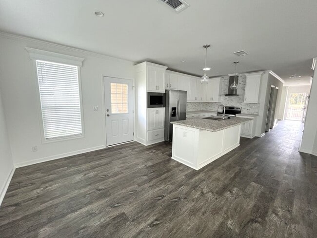 Building Photo - 1033 Vervain Dr