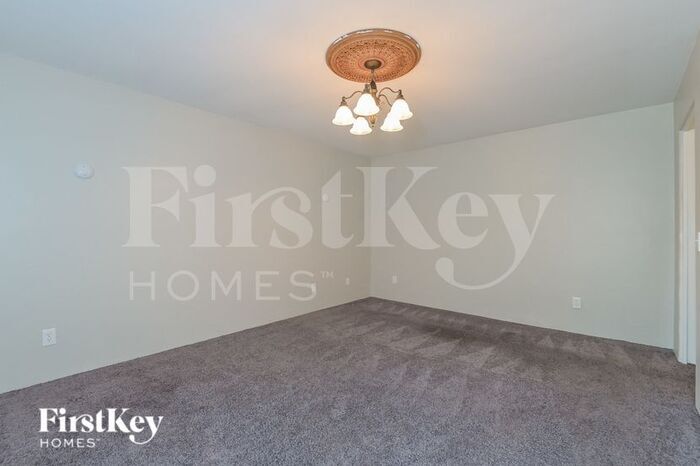 Building Photo - 5255 S Renewal Ln