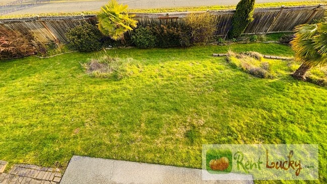 Building Photo - Browns Point View Home in Harbor Ridge | Large Yard | Beautiful View