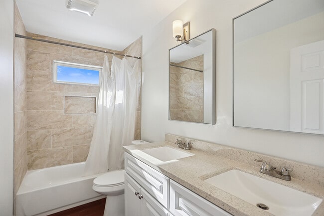 Building Photo - 5747 Allemong Dr