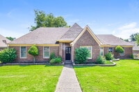 Building Photo - 4800 Harvest Knoll Cove S